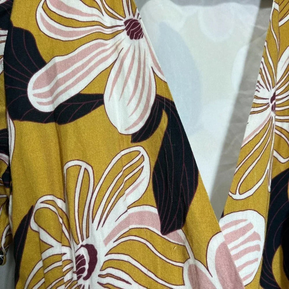 Slate & Willow Dark Yellow Mod Daisy Wrap Midi Dress $297 - Picture 10 of 11